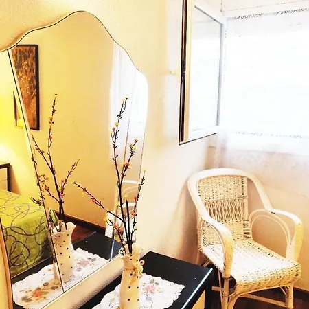 Beautiful Apartment, Swimming Pool And 2