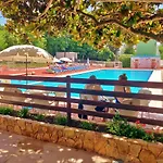 Beautiful Apartment, Swimming Pool And 2 Apartment